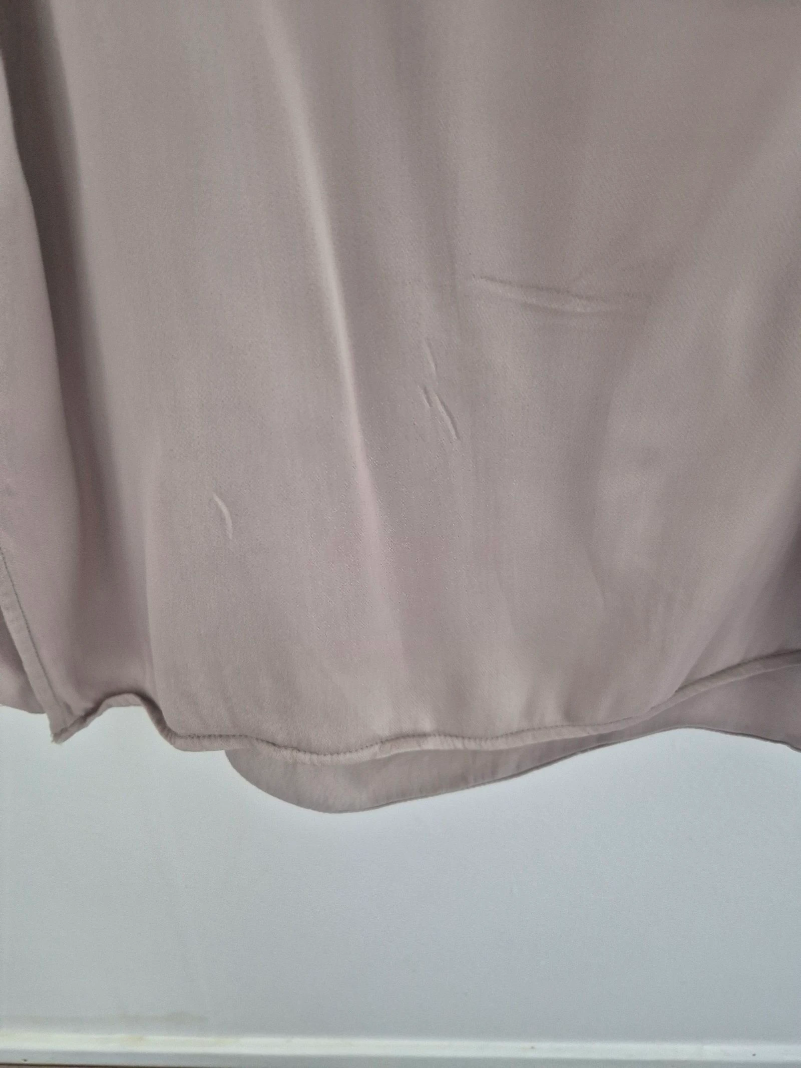 MTWTFSS WEEKDAY Top Beige con Borde Rafelado y Tirantes Finos – Talla M – photo 8